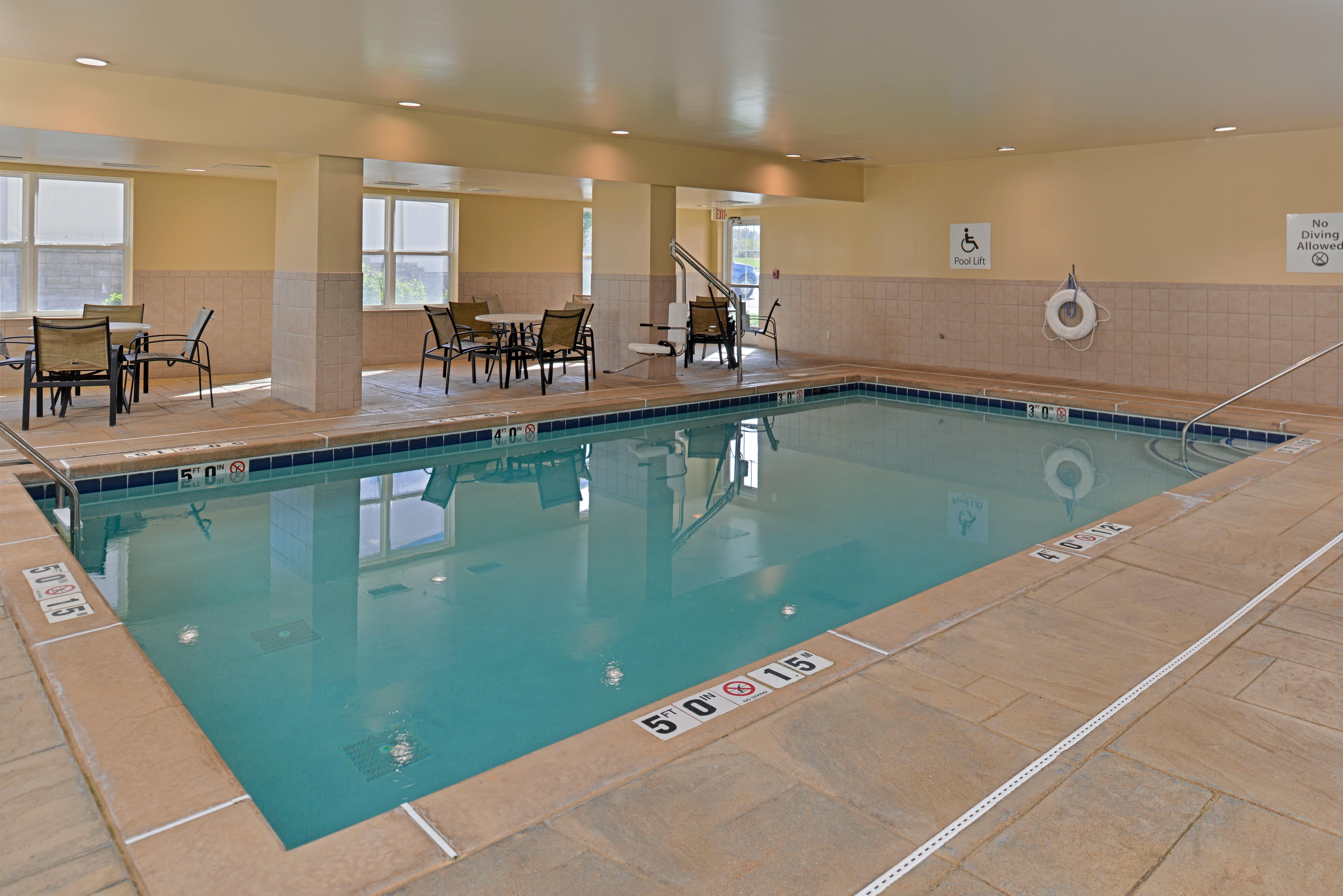 Holiday Inn Express Hotel & Suites St. Louis West-O'Fallon By Ihg Kültér fotó